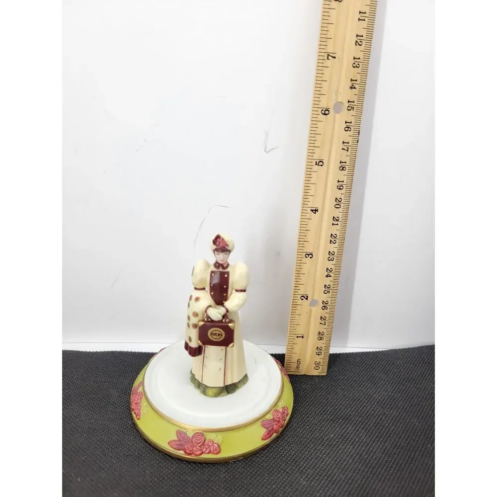 Vintage Avon Mrs PFE Albee Miniature Figurines Lot of 3 /Display Domes